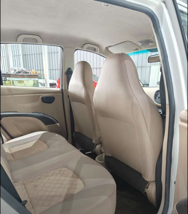 Second-hand 2010 Hyundai i10 Magna for sale in Bangalore-5