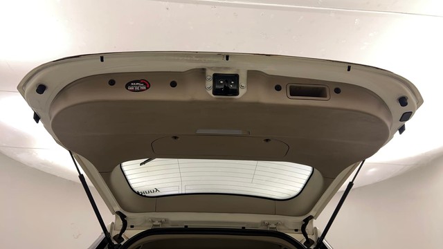 Second-hand 2017 Mahindra XUV500 W9 AT for sale in Chandigarh-24