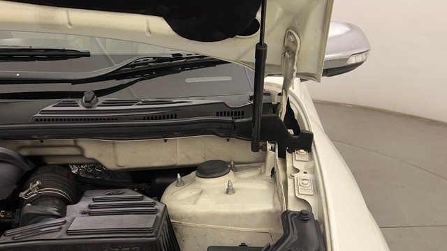 Second-hand 2017 Mahindra XUV500 W9 AT for sale in Chandigarh-37