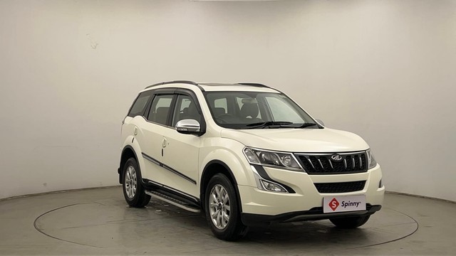 Second-hand 2017 Mahindra XUV500 W9 AT for sale in Chandigarh-1