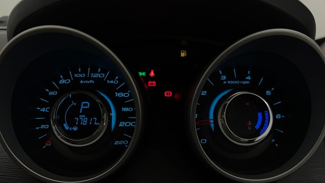 Second-hand 2017 Mahindra XUV500 W9 AT for sale in Chandigarh-13