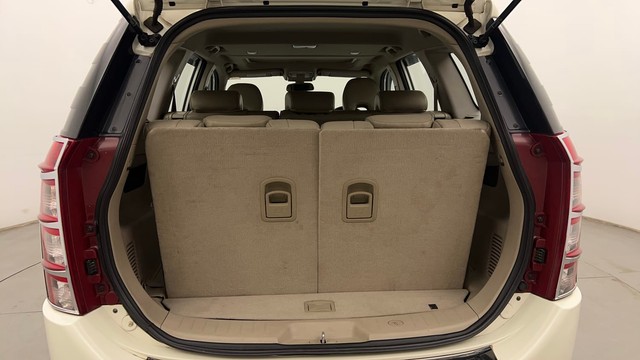 Second-hand 2017 Mahindra XUV500 W9 AT for sale in Chandigarh-9