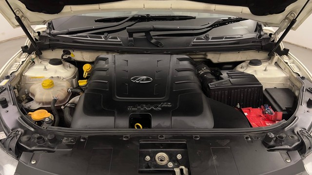 Second-hand 2017 Mahindra XUV500 W9 AT for sale in Chandigarh-8