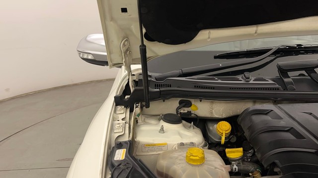 Second-hand 2017 Mahindra XUV500 W9 AT for sale in Chandigarh-38