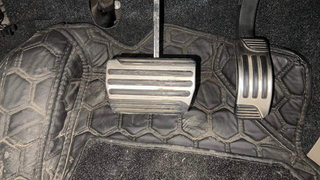 Second-hand 2017 Mahindra XUV500 W9 AT for sale in Chandigarh-14