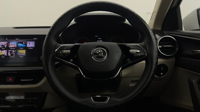 Second-hand 2023 Skoda Slavia 1.0 TSI Ambition for sale in Chandigarh-24