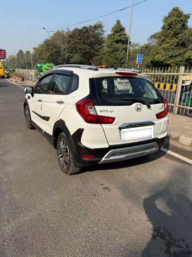 Second-hand 2018 Honda WR-V i-VTEC VX for sale in New Delhi-11