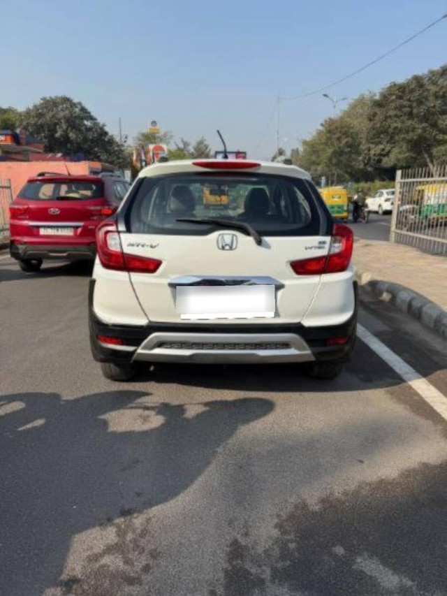 Second-hand 2018 Honda WR-V i-VTEC VX for sale in New Delhi-5