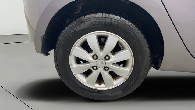 Second-hand 2012 Hyundai i20 Sportz 1.4 CRDi for sale in Kochi-24