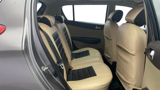 Second-hand 2012 Hyundai i20 Sportz 1.4 CRDi for sale in Kochi-16