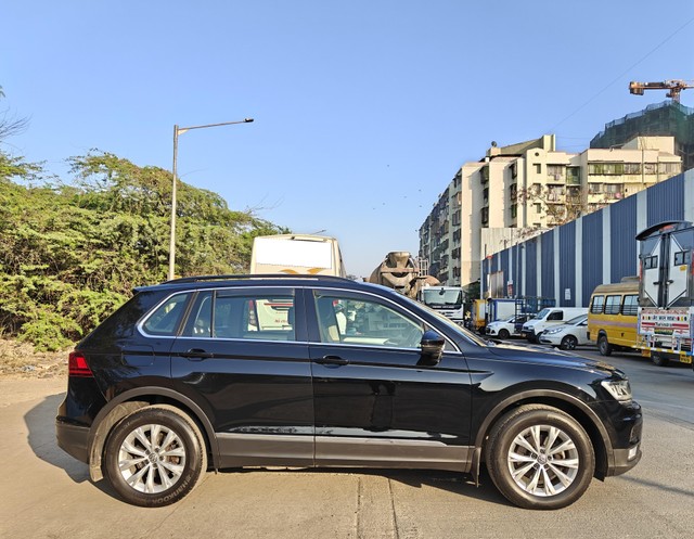 Second-hand 2017 Volkswagen Tiguan 2.0 TDI Comfortline for sale in Mumbai-1