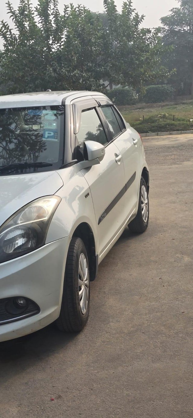 Second-hand 2015 Maruti Swift Dzire VXI for sale in New Delhi-1