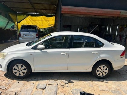 Second-hand 2013 Volkswagen Vento Petrol Trendline for sale in Uttara Kannada