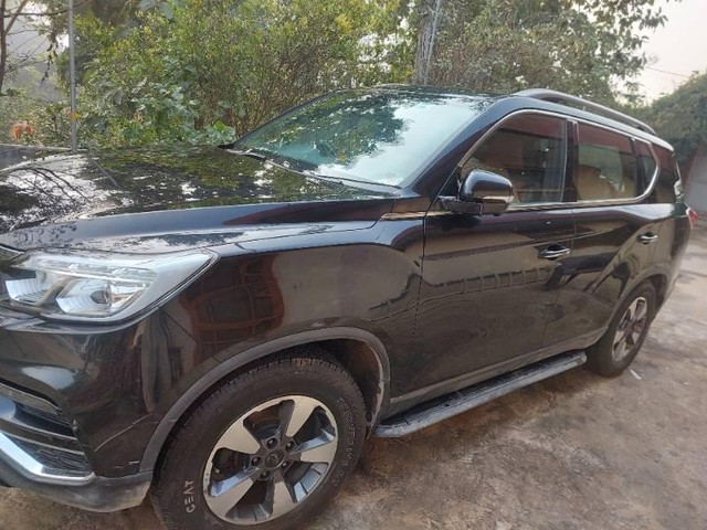 Second-hand 2020 Mahindra Alturas G4 4X4 AT BSIV for sale in Mathura-2