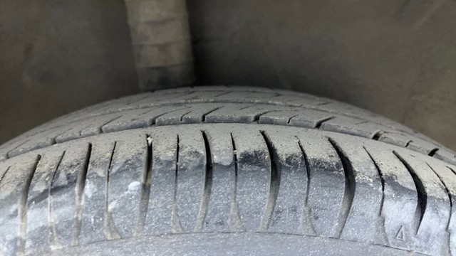 Second-hand 2012 Nissan Micra Diesel XE for sale in Hyderabad-27