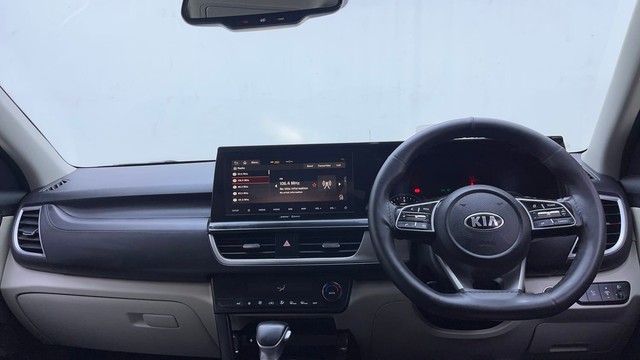 Second-hand 2020 Kia Seltos GTX Plus Diesel AT for sale in Hyderabad-11