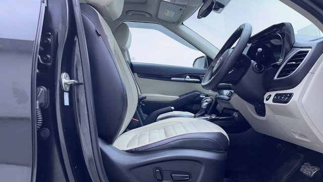 Second-hand 2020 Kia Seltos GTX Plus Diesel AT for sale in Hyderabad-15