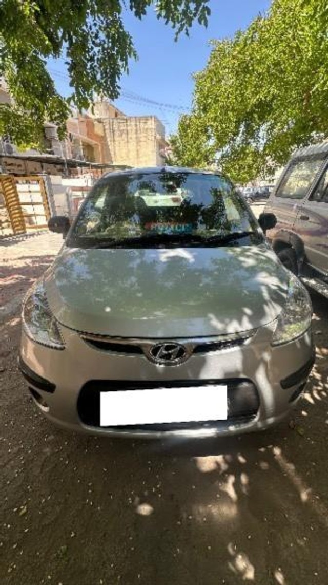 Second-hand 2009 Hyundai i10 Era 1.1 for sale in Rajkot-3