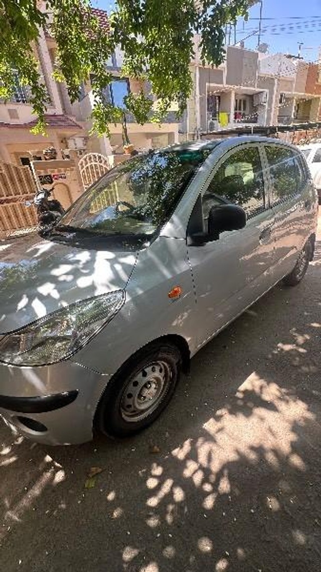 Second-hand 2009 Hyundai i10 Era 1.1 for sale in Rajkot-2