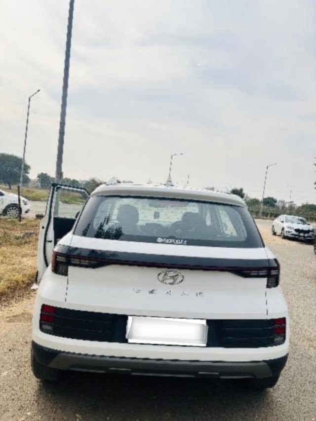 Second-hand 2023 Hyundai Venue S Opt 2023-2025 for sale in Mohali-7