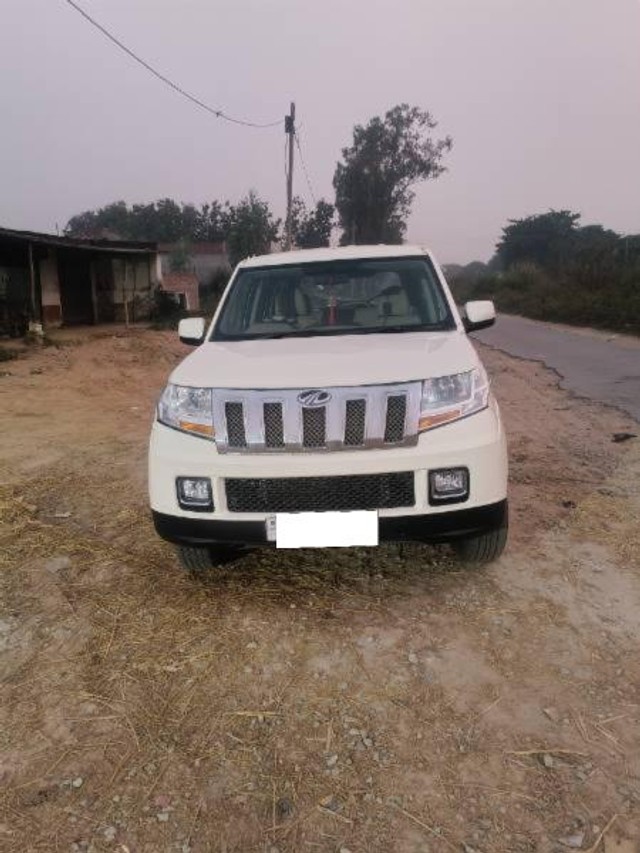 Second-hand 2016 Mahindra TUV 300 mHAWK100 T8 for sale in Maharajganj-2