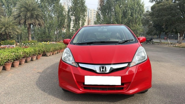 Second-hand 2012 Honda Jazz Select Edition for sale in Chandigarh-3