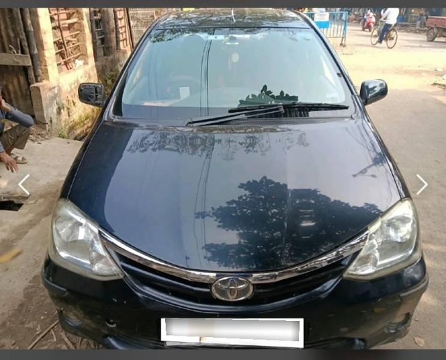 Second-hand 2011 Toyota Etios VX for sale in Howrah-1