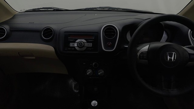 Second-hand 2015 Honda City V MT Diesel for sale in Mysore-23