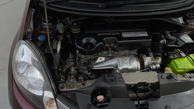 Second-hand 2015 Honda City V MT Diesel for sale in Mysore-40