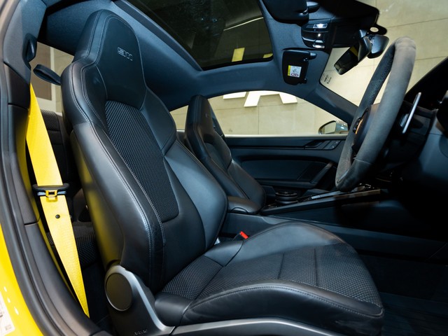 Second-hand 2024 Porsche 911 Carrera T for sale in Kolkata-16