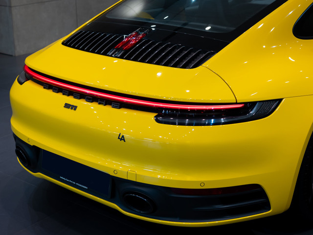 Second-hand 2024 Porsche 911 Carrera T for sale in Kolkata-10