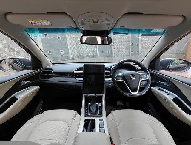 Second-hand 2023 MG Hector Savvy Pro CVT 2023-2025 for sale in Mumbai-8