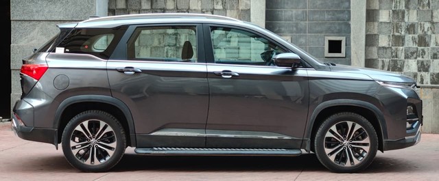 Second-hand 2023 MG Hector Savvy Pro CVT 2023-2025 for sale in Mumbai-1