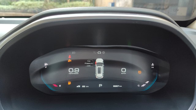 Second-hand 2023 MG Hector Savvy Pro CVT 2023-2025 for sale in Mumbai-9