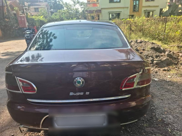 Second-hand 2011 Skoda Superb Elegance 2.0 TDI CR AT for sale in Alibag-5