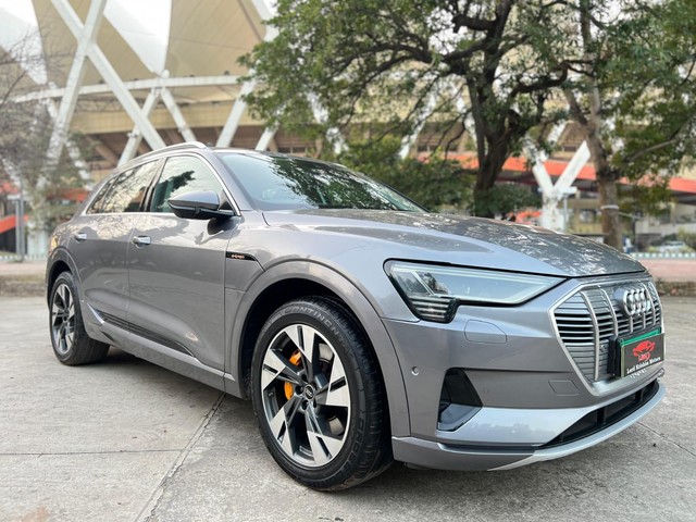 Second-hand 2021 Audi e-tron 55 Quattro for sale in New Delhi-24