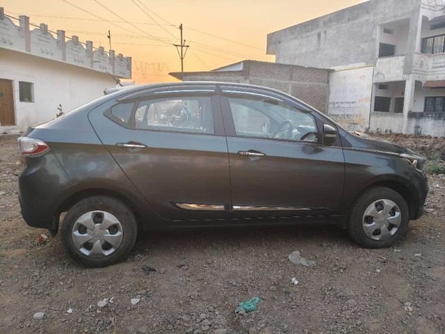 Second-hand 2022 Tata Tigor XZ CNG BSVI for sale in Nanded-3