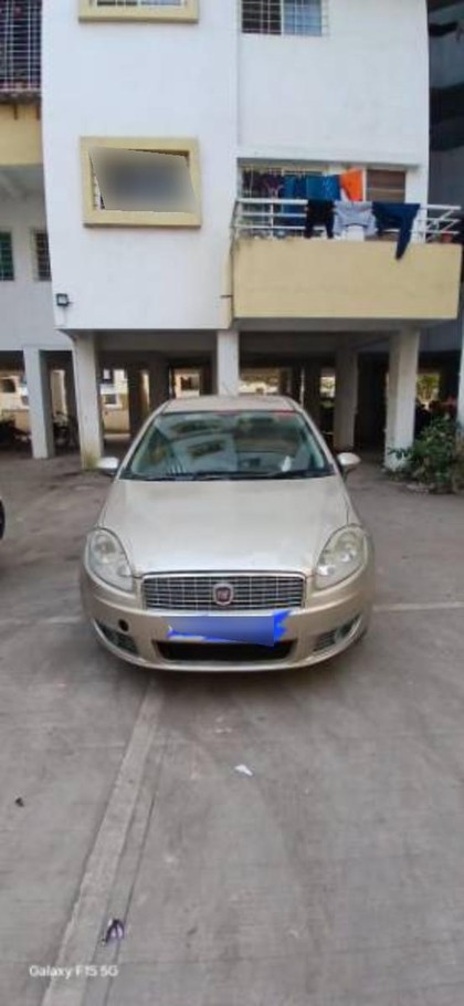 Second-hand 2009 Fiat Linea Emotion for sale in Satara