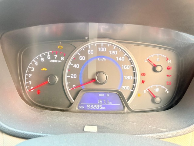 Second-hand 2016 Hyundai Grand i10 Sportz for sale in Gorakhpur-5