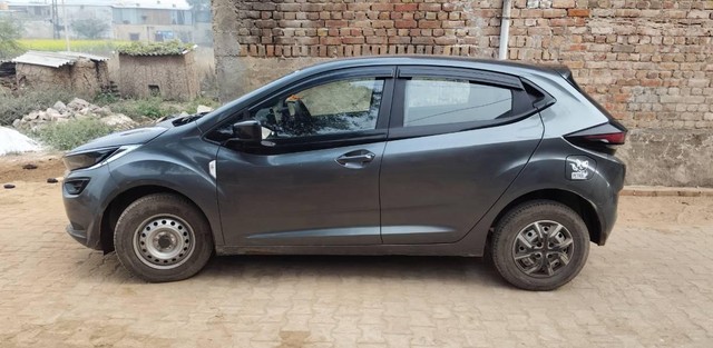 Second-hand 2022 Tata Altroz XE BSVI for sale in Alwar-3