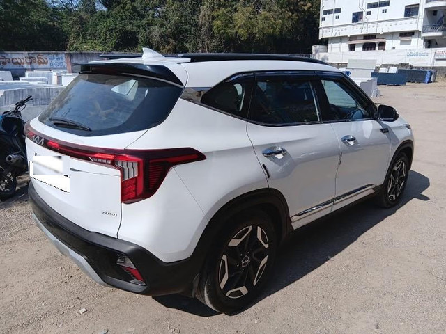 Second-hand 2024 Kia Seltos GTX Diesel AT for sale in Warangal-1