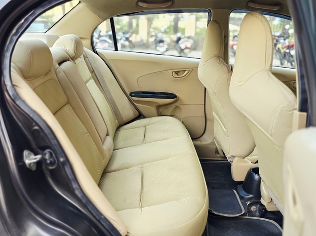 Second-hand 2016 Honda Amaze S i-VTEC for sale in Mumbai-10