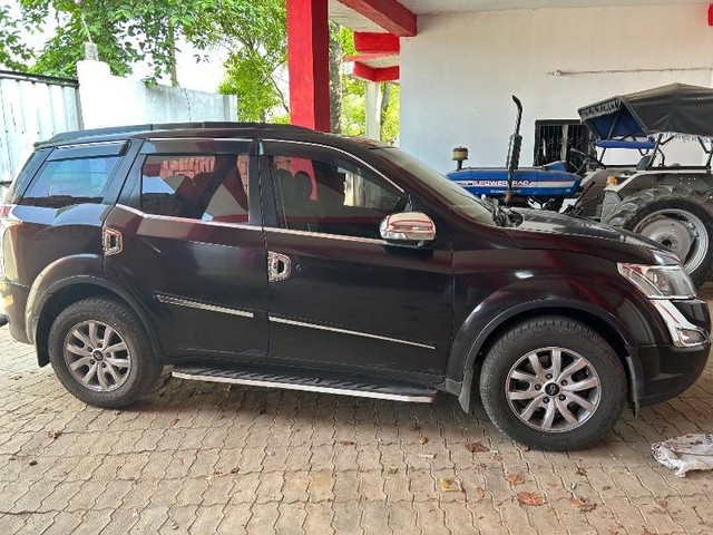 Second-hand 2017 Mahindra XUV500 W10 2WD for sale in Patna-1