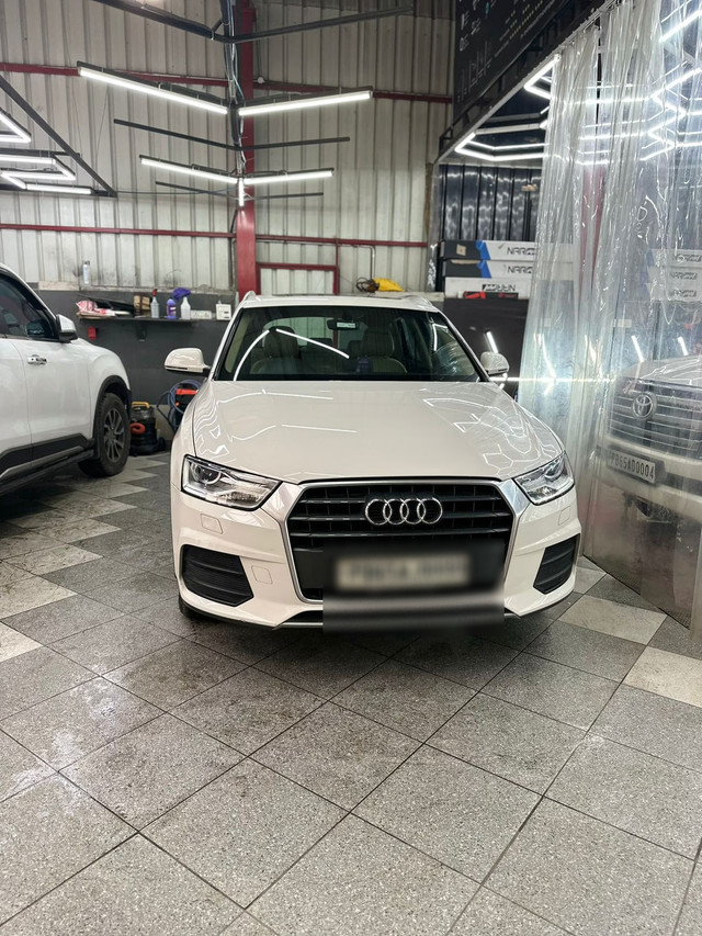Second-hand 2017 Audi Q3 35 TDI Quattro Premium Plus for sale in Mohali-2