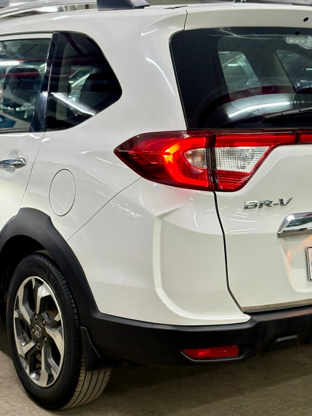 Second-hand 2016 Honda BR-V i-VTEC V CVT for sale in Mumbai-1