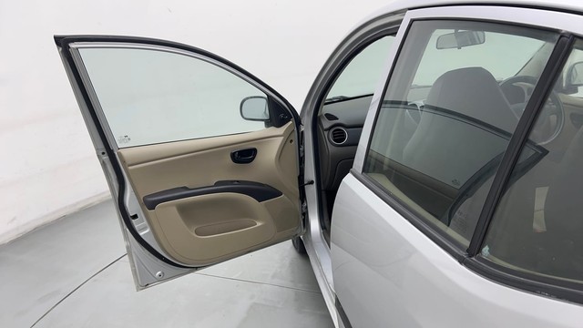 Second-hand 2015 Hyundai i10 Magna 1.1 for sale in Chandigarh-35