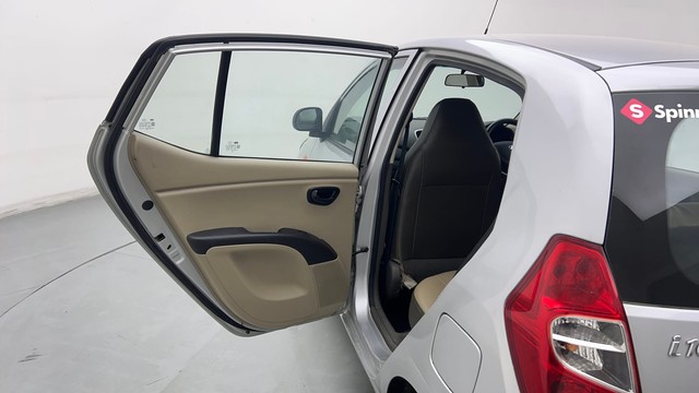 Second-hand 2015 Hyundai i10 Magna 1.1 for sale in Chandigarh-27