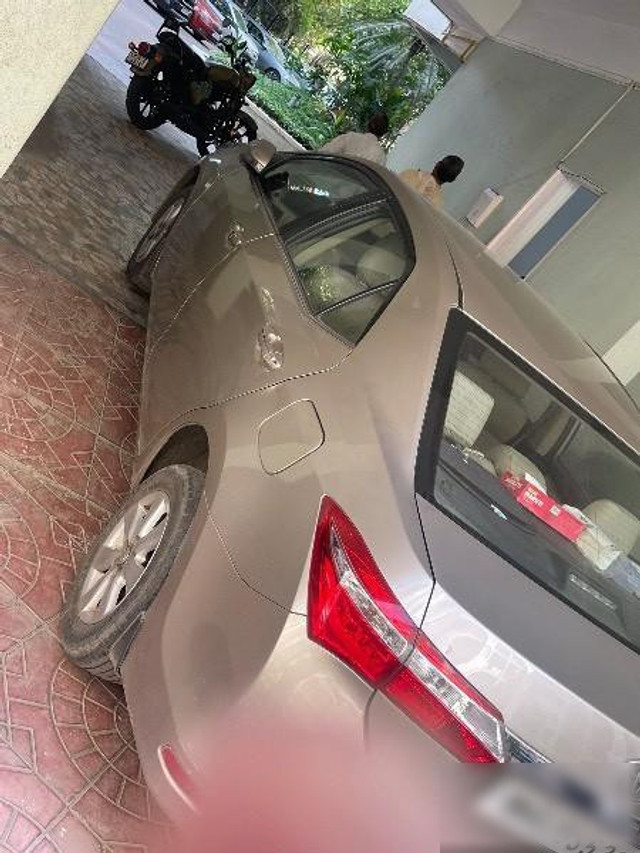 Toyota Corolla Altis GL MT Second-hand 2014 Toyota Corolla Altis GL MT for sale in Mumbai-3