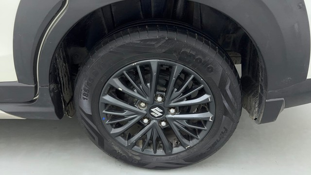 Second-hand 2021 Maruti XL6 Zeta AT for sale in Ghaziabad-19