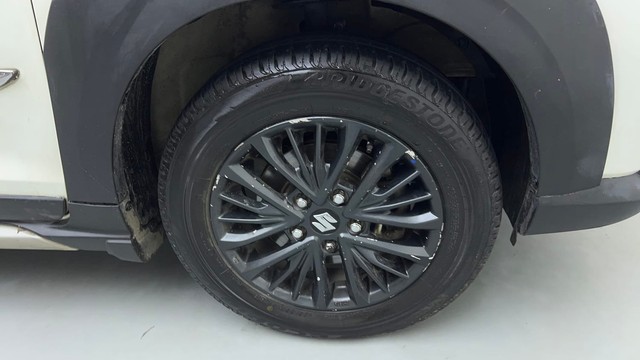 Second-hand 2021 Maruti XL6 Zeta AT for sale in Ghaziabad-17